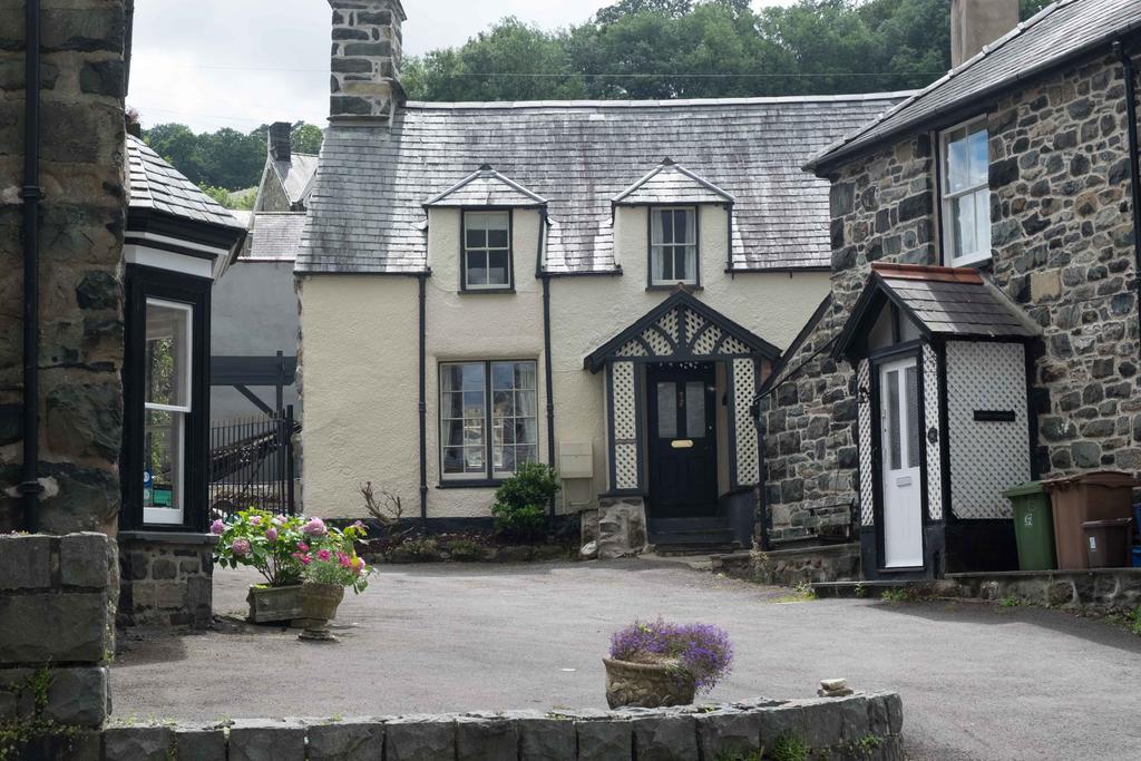 Plas Gwyn B&B And Holiday Cottage ドルゲラウ エクステリア 写真